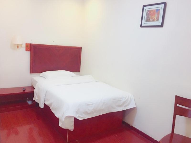 Greentree Inn Shanghai Pudong Airport Wild Animal Park Express Hotel Nanhui Εξωτερικό φωτογραφία