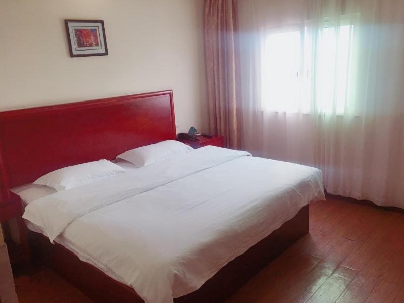 Greentree Inn Shanghai Pudong Airport Wild Animal Park Express Hotel Nanhui Εξωτερικό φωτογραφία