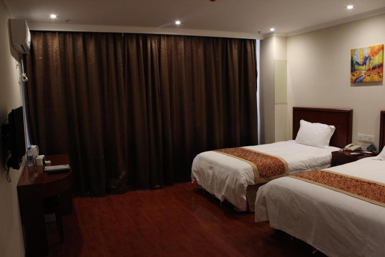 Greentree Inn Shanghai Pudong Airport Wild Animal Park Express Hotel Nanhui Εξωτερικό φωτογραφία